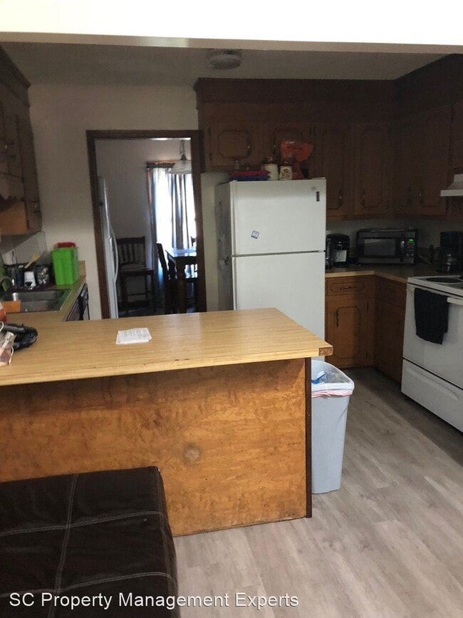 Building Photo - 3 br, 2 bath House - 500 Cherokee Dr