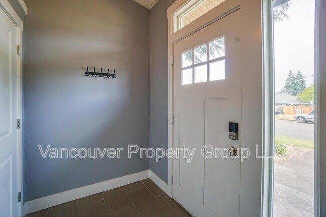 Foto del edificio - 12605 NE 10th Ave