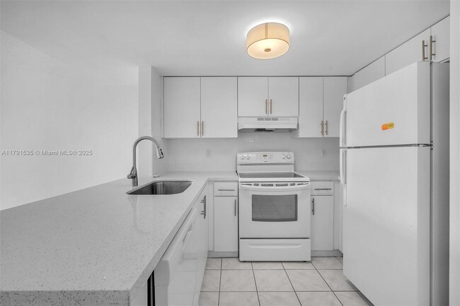 Foto del edificio - 1364 NW 24th Ave
