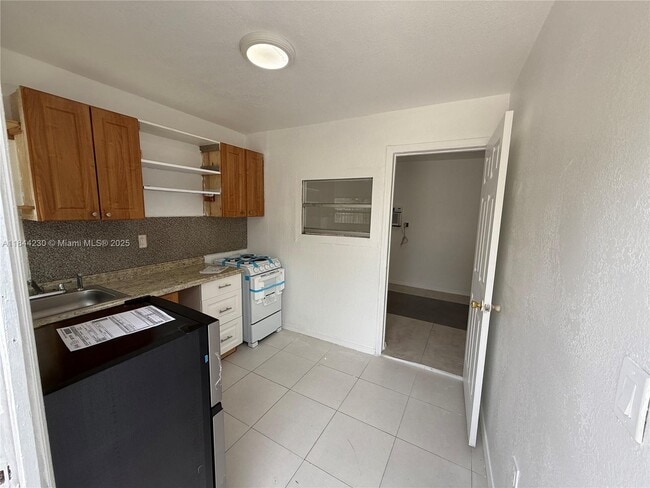 Foto del edificio - 2146 NW 18th Terrace