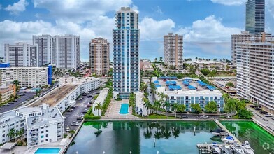 Building Photo - 1945 S Ocean Dr