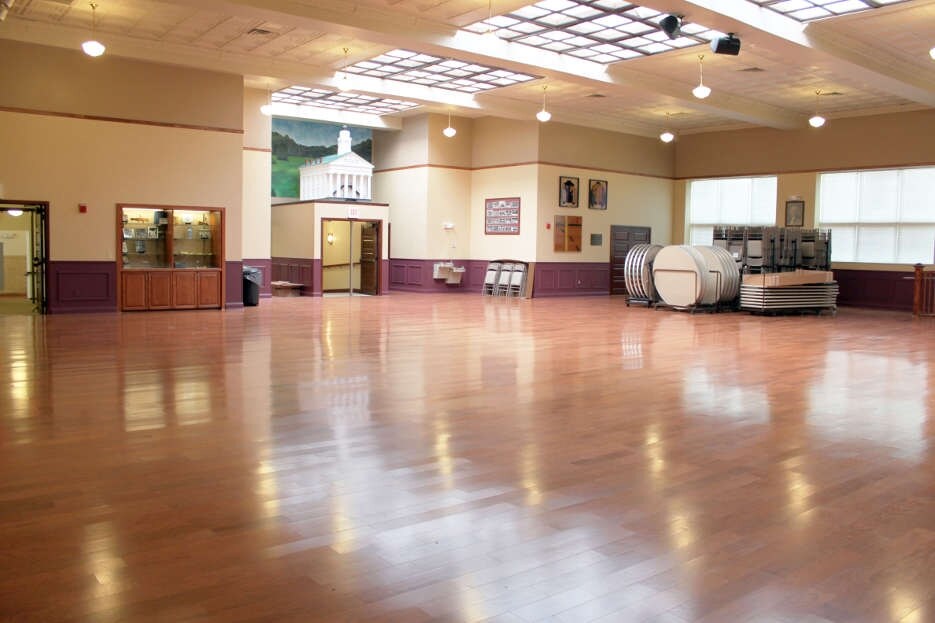 Auditorio - College Hill Apartments