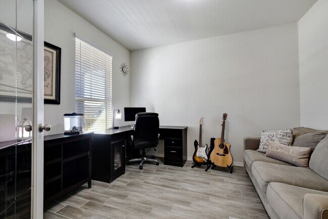 Building Photo - 317 Kotara Cyn