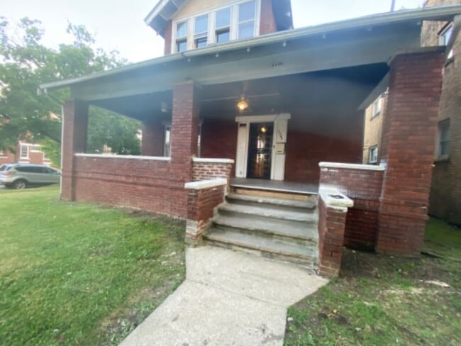 Building Photo - 1149 9th Ave