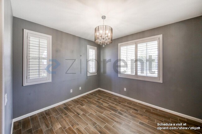 Building Photo - 15731 Myrtlewood Ave