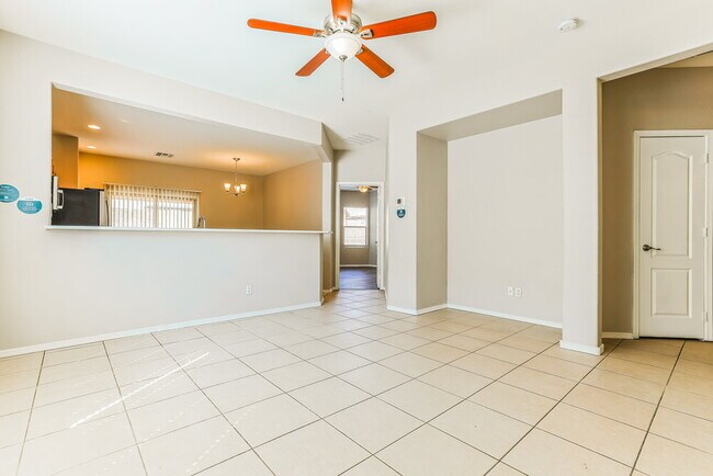 Foto del edificio - 9130 E Albany St