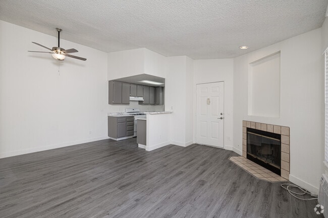 1BR, 1BA - 635SF - Living Room - Legacy Residential *$600 Off*