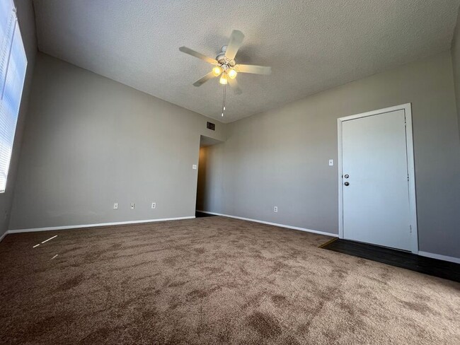 Building Photo - 163 Ave A SE