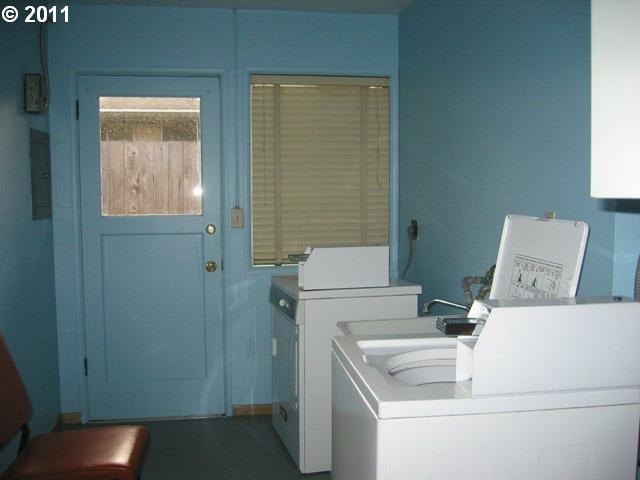 Laundry Room - 6739 SE Woodstock Blvd