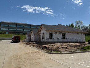 Building Photo - 5259 N River Blvd NE
