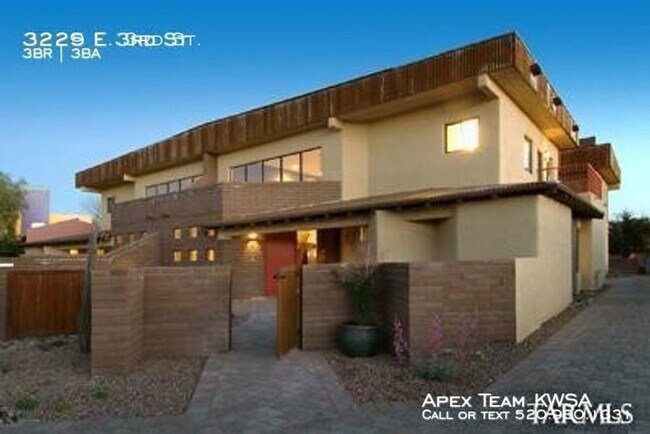 Building Photo - August Pre Lease 3 bed 3.5 Bath