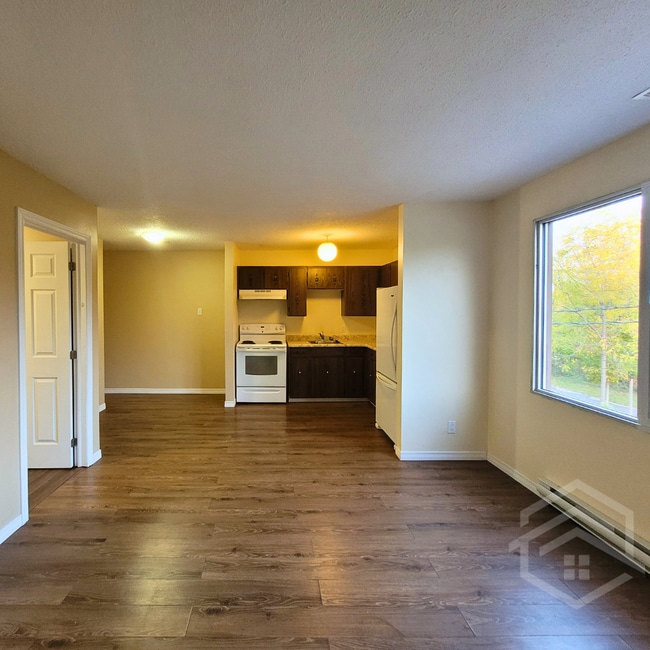 Building Photo - 2-Bedroom Apartment in Waterford!!