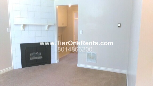 Building Photo - This property offers a NO DEPOSIT option a...