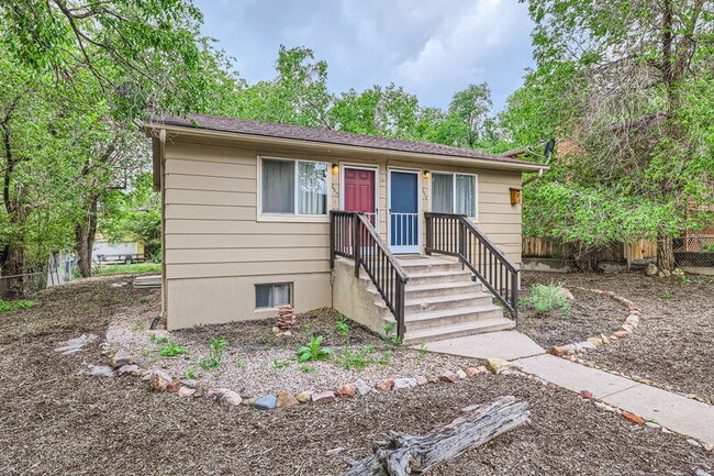 Building Photo - 2515 W Willamette Ave