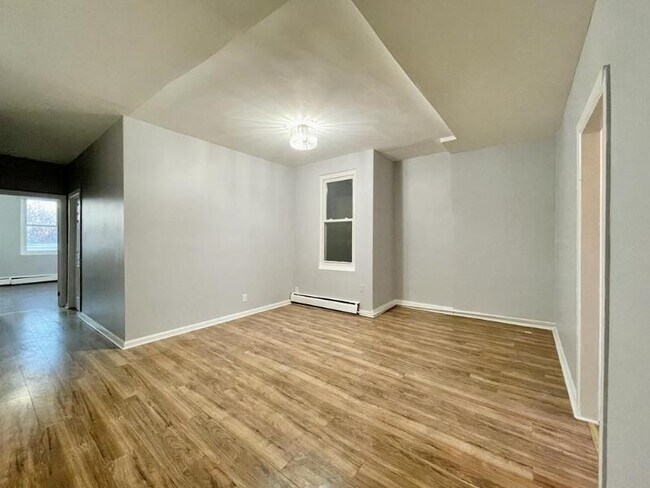 Building Photo - 473 Ocean Ave