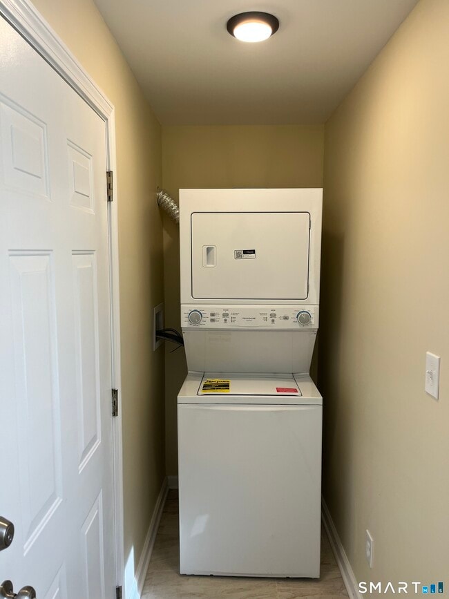 Building Photo - 49 New St