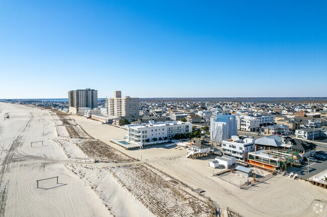 Building Photo - Margate Towers