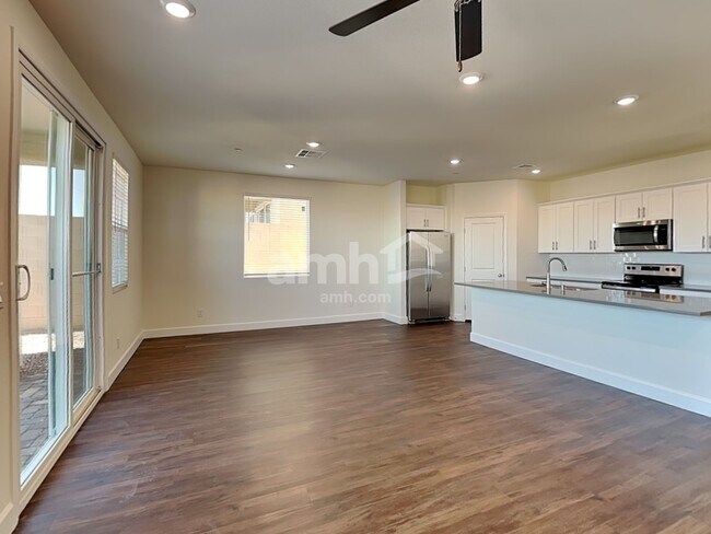 Foto del edificio - 260 Yasmin Daylily Pl