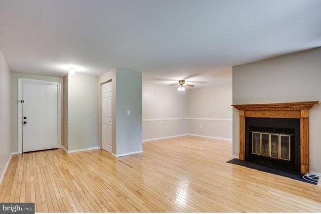 Building Photo - 18141 Chalet Dr