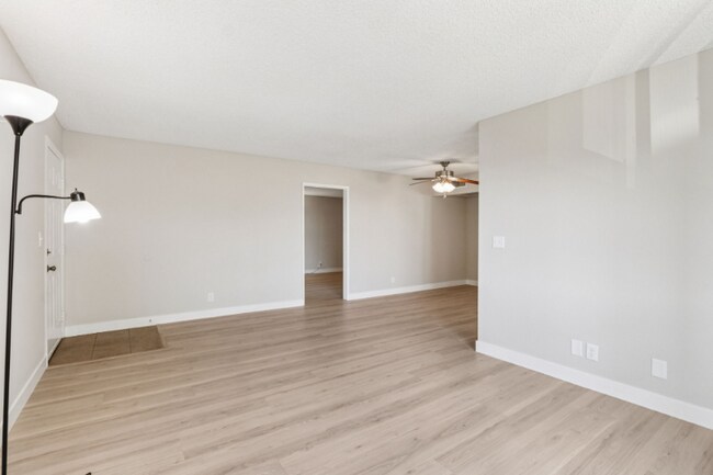 Foto del edificio - 626 E Verdugo Ave