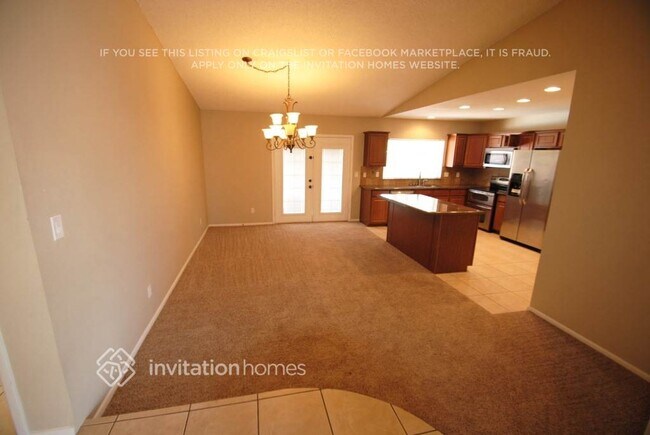 Building Photo - 2528 N Central Dr