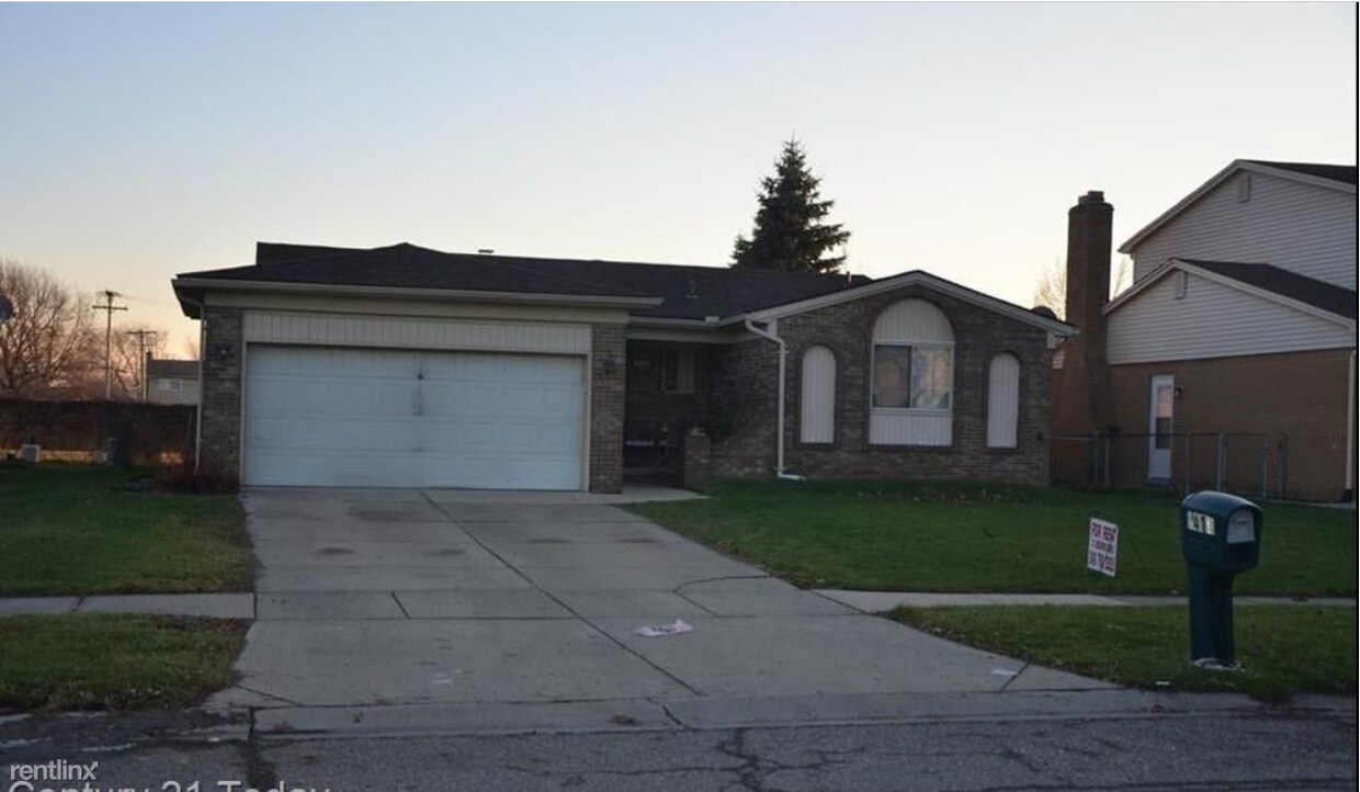 Primary Photo - 3 br, 1.5 bath House - 4410 Dickson Dr