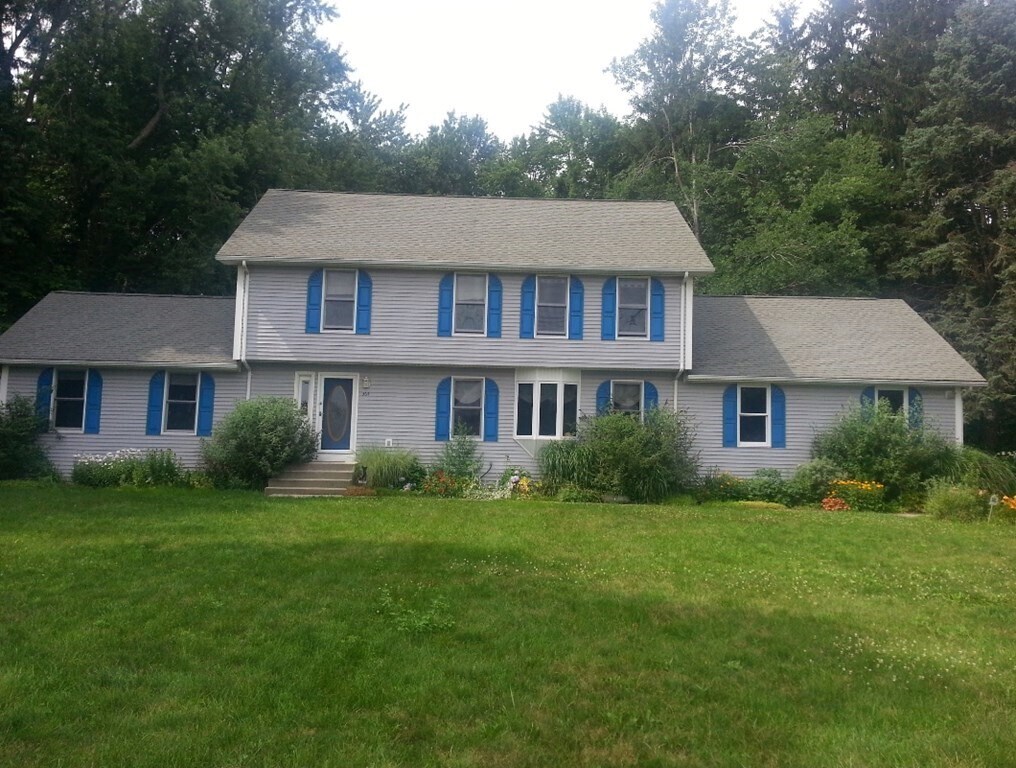 364 South St, Agawam, MA 01001 House Rental in Agawam, MA