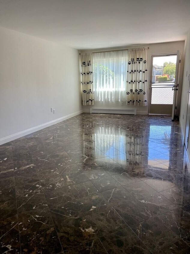 Foto principal - 1600 Garden St