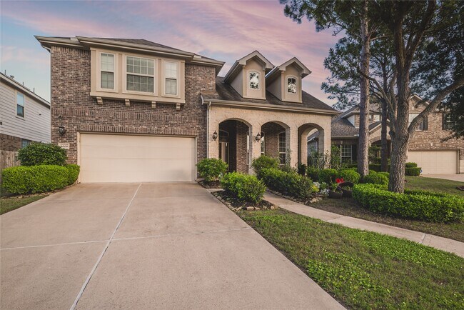 Building Photo - 6306 Hidden Alley Dr