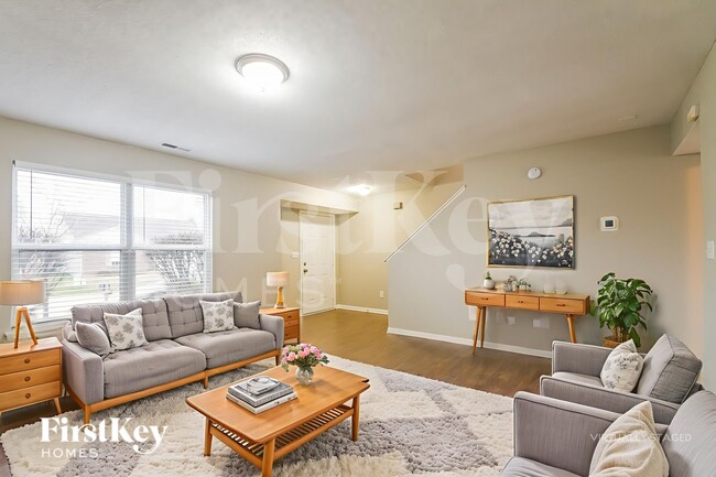 Building Photo - 19127 Fox Chase Dr