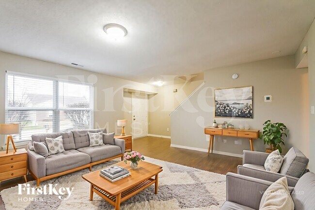 Foto del edificio - 19127 Fox Chase Dr