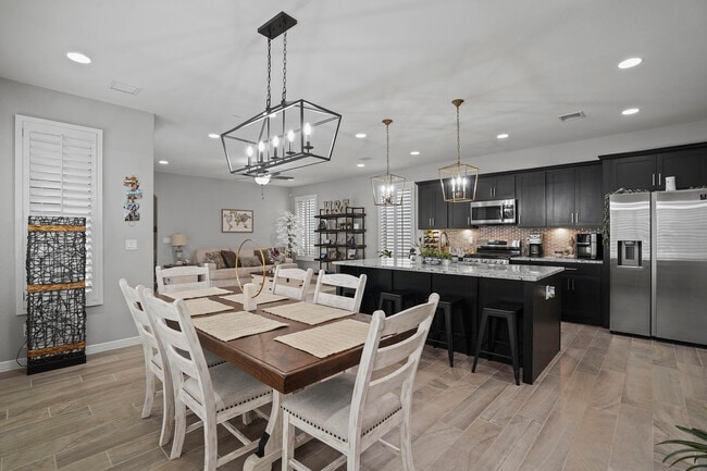 Building Photo - 4567 Marisabel Azcarate St
