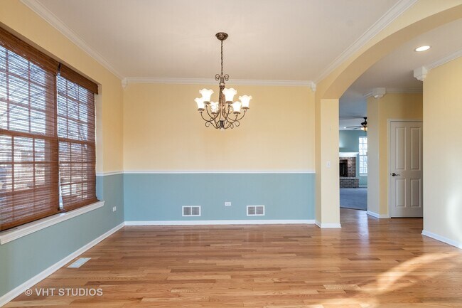 Building Photo - 26224 Whispering Woods Cir
