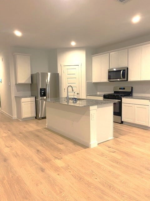 Foto del edificio - 4971 Edgewood Dr