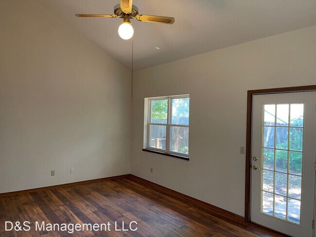 Building Photo - 2 br, 2 bath House - 1305 N. Dryden Court