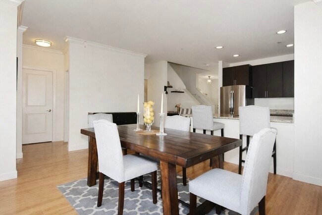 Foto del edificio - 2009 Symmes Cir