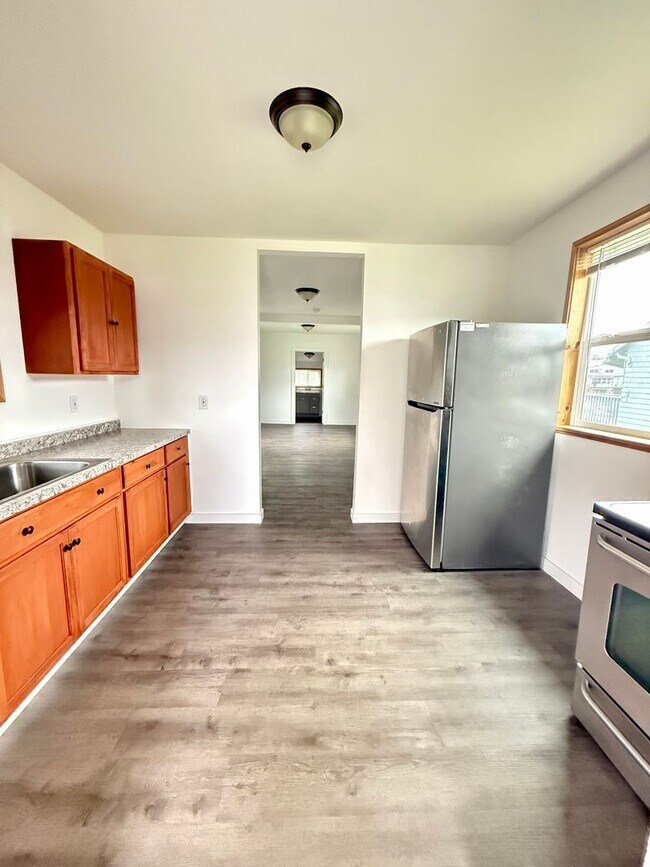 Foto del edificio - Studio Month to Month Lease