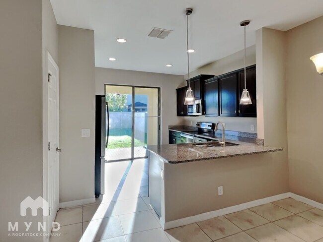 Foto del edificio - 1513 Gadsden Point Pl