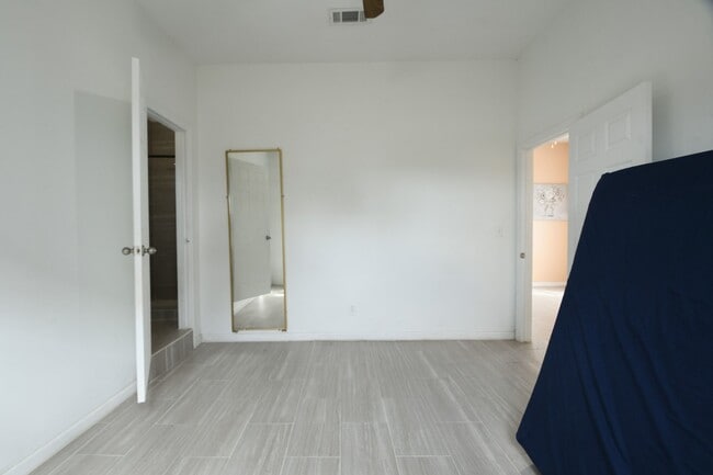 Building Photo - 5817 Gaston