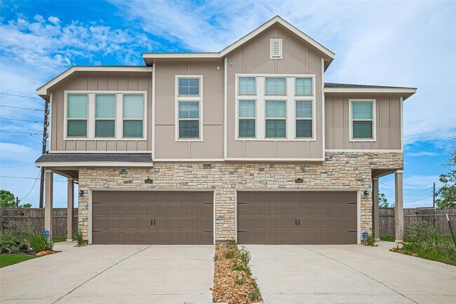 Building Photo - 5435 Holly Hvn Ct