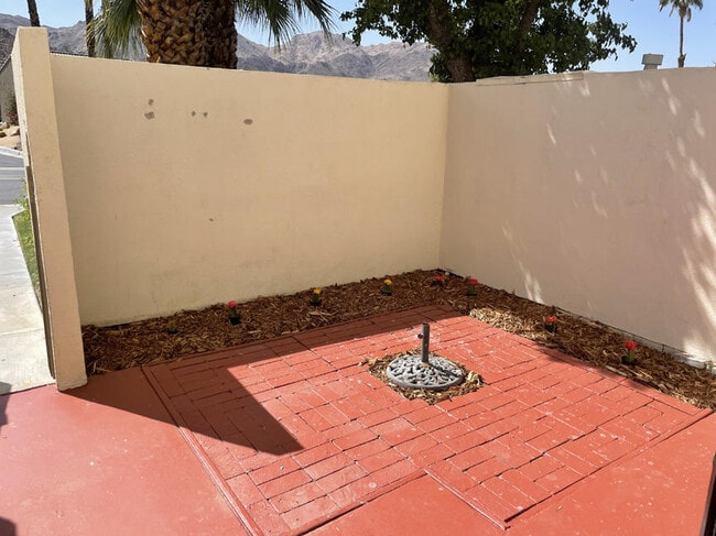 Building Photo - 48978 Desert Flower Dr
