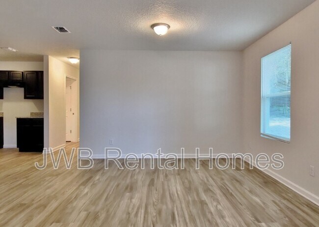 Foto del edificio - 704 E 56th St