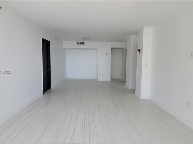 Foto del edificio - 20505 E Country Club Dr