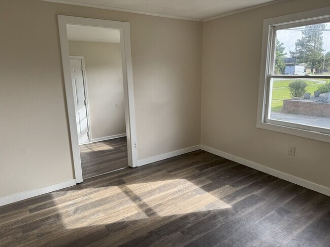 Foto del edificio - 307 Miller Blvd