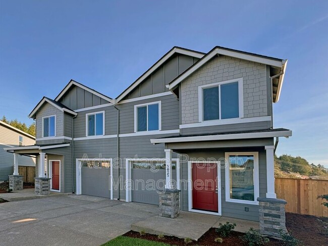Building Photo - 5025 NW Torchcrest Pl