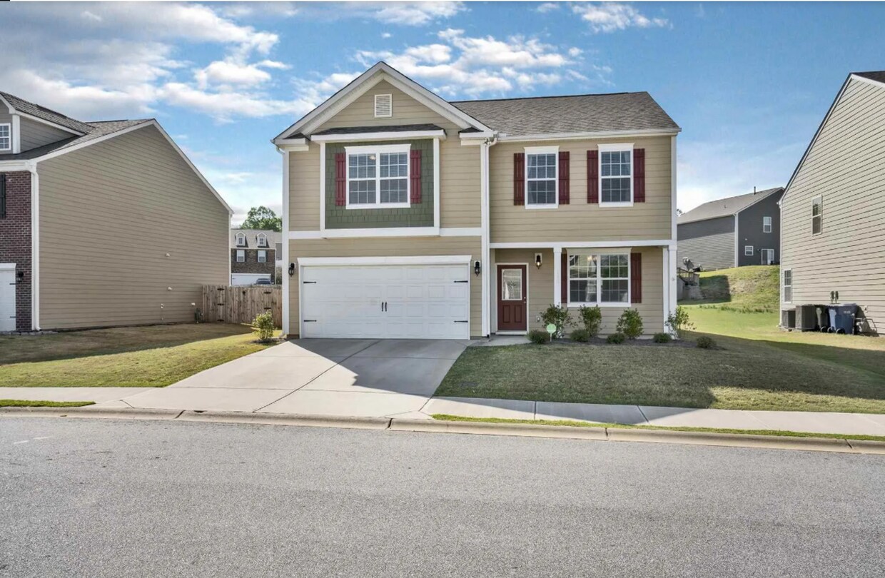 Foto principal - Spacious 3/2.5 Home in Simpsonville!