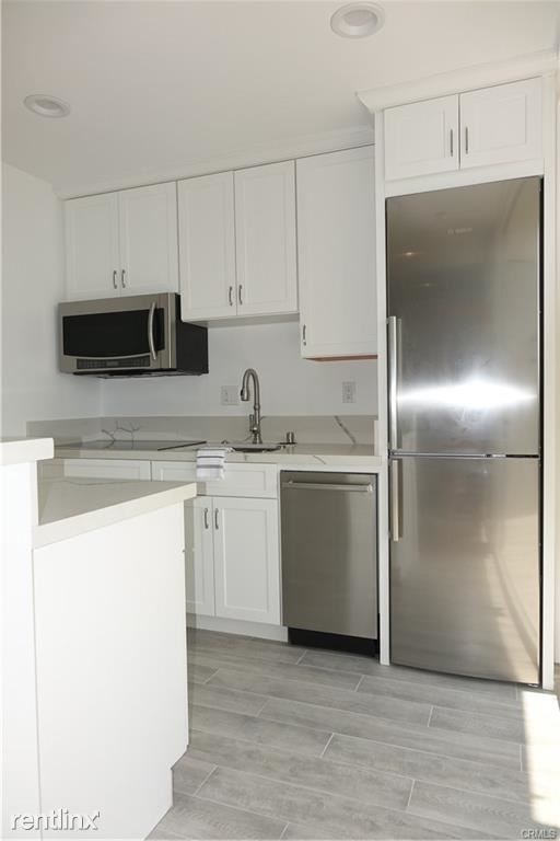 Foto del edificio - 1 br, 1 bath House - 684 The Village