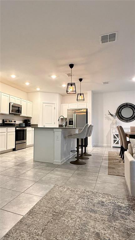 Building Photo - 720 Daring Dr