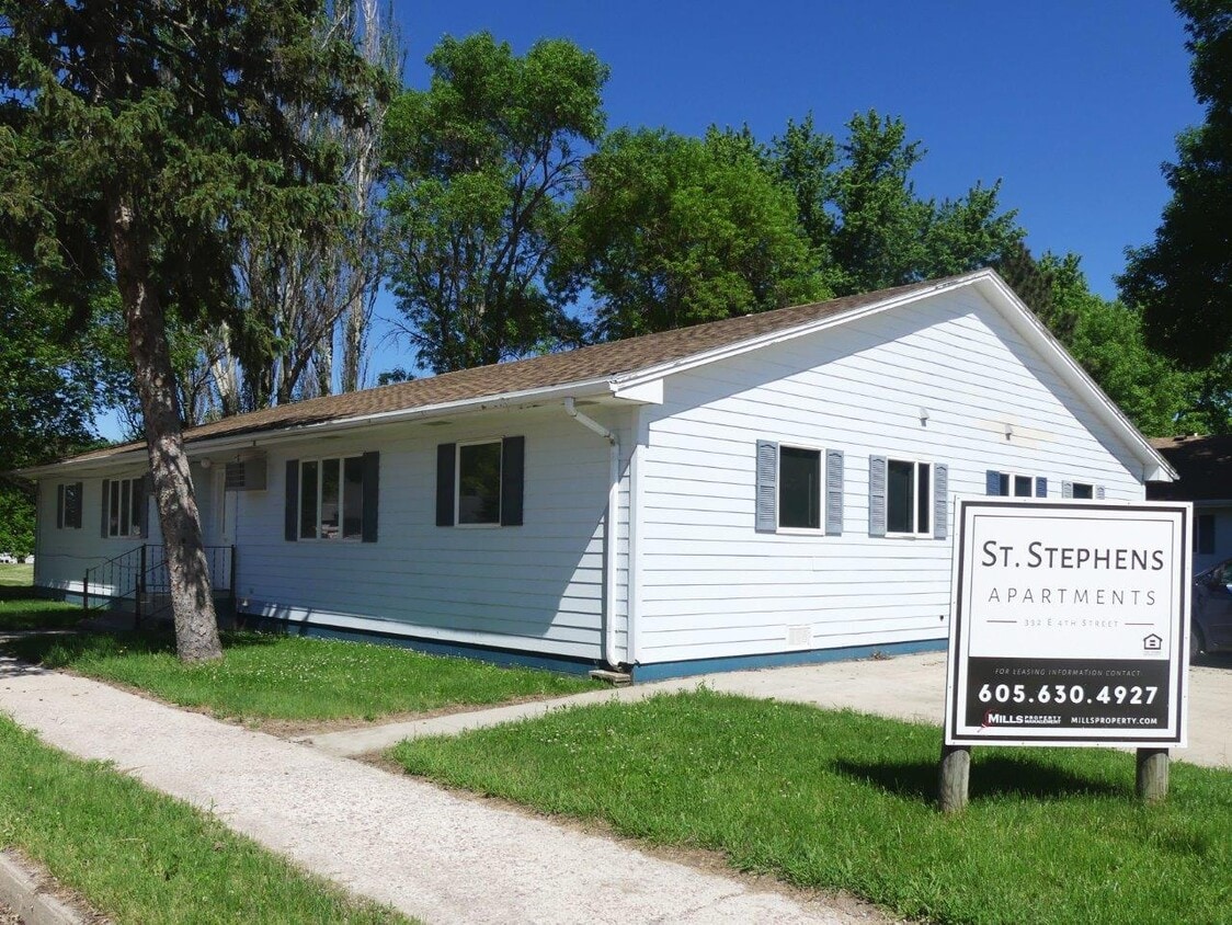 Exterior - St. Stephen's Apartments