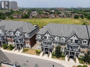 Building Photo - 13-13 Eaton Park Ln